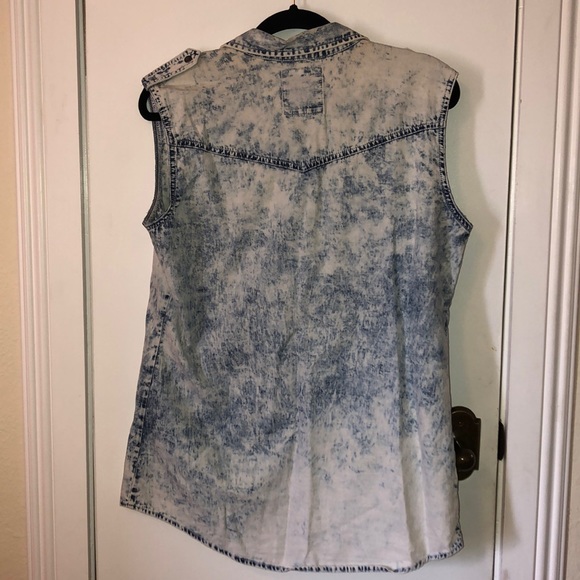 Five and 6 size Lg boyfriend fit chambray shirt - Picture 5 of 5